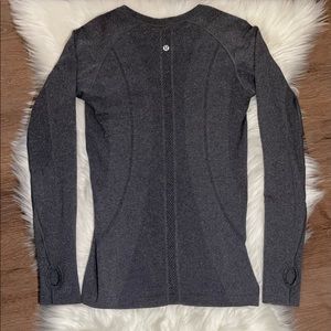 Lululemon Grey Long Sleeve Blouse.